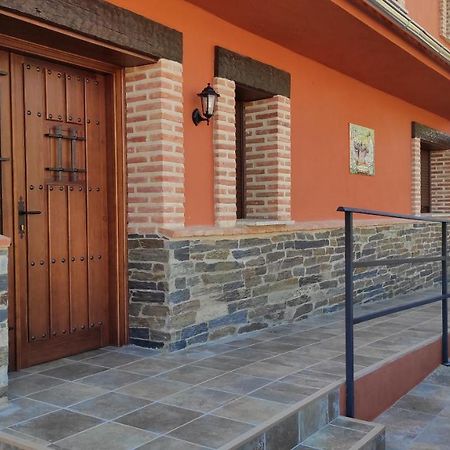 Casa Rural La Colmena Del Geoparque Navatrasierra Exteriér fotografie